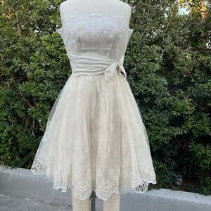 Betsey Johnson Strapless Tulle Fit Flare Cream Mini Dress Women’s 0